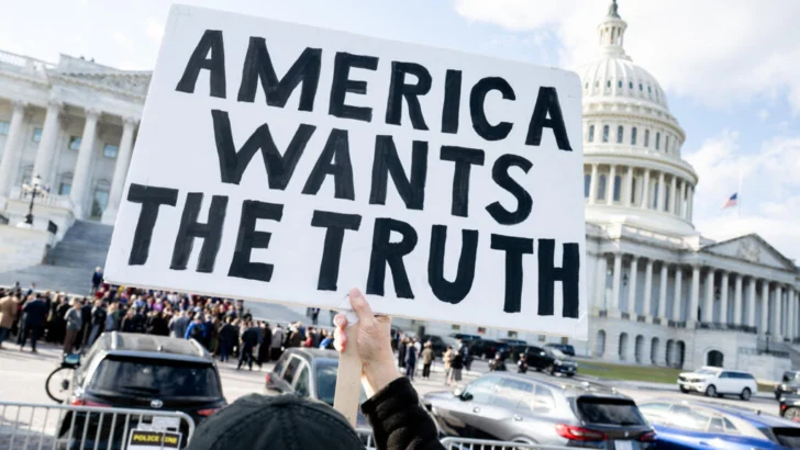 Trump promulga la ley para hacer públicos los archivos del caso Epstein