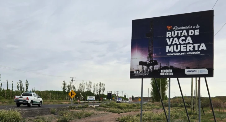 'Antes los jóvenes se querían ir de Añelo para seguir estudiando; ahora se quieren quedar y ser petroleros': BBC Mundo en el corazón de Vaca Muerta, la mayor esperanza argentina para salir de su eterna crisis económica