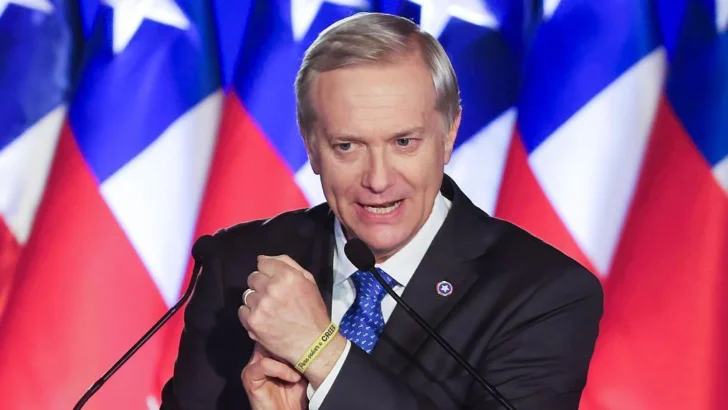 José Antonio Kast, el ultraderechista que quiere aglutinar el voto de oposición y ser presidente de Chile al tercer intento