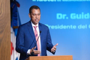 Ignacio Ramonet advierte que la IA amenaza 'el corazón de la democracia'