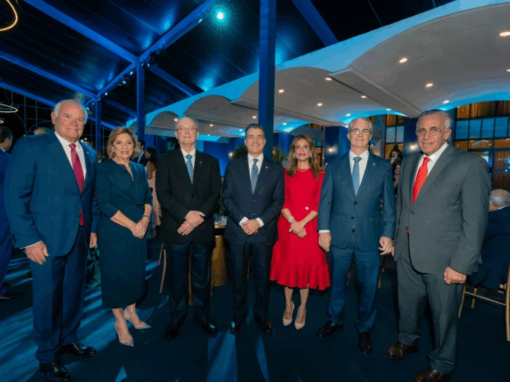 Banco Popular ofrece concierto sinfónico y cóctel para clientes corporativos