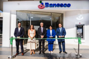 Banesco inaugura sucursal en Plaza Paseo 27