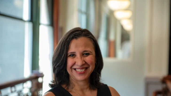 Sophie Maríñez lleva el legado de Luis ‘Terror’ Días a la Sorbona de París