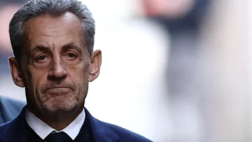 En Francia la justicia ordena la puesta en liberad del expresidente Nicolas Sarkozy En Francia la justicia ordena la puesta en liberad del expresidente Nicolas Sarkozy