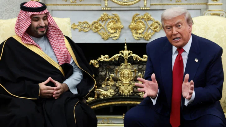 Trump celebra inversión billonaria saudí y rechaza acusaciones por asesinato de Khashoggi y caso Epstein