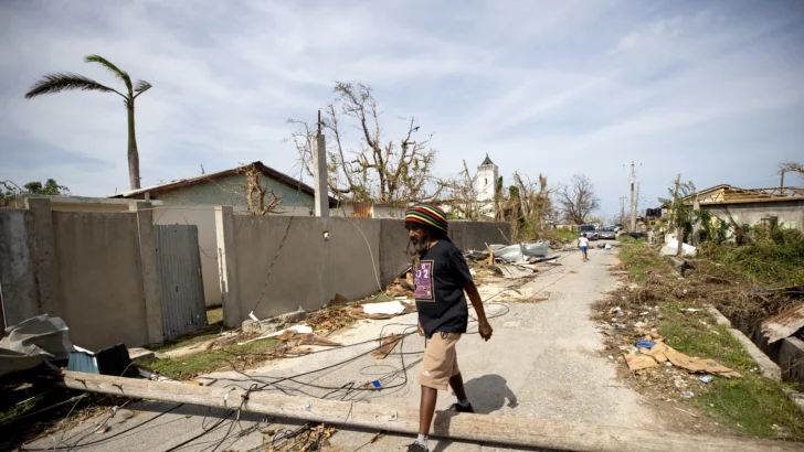 Sube a 45 la cifra de muertos y son 15 los desaparecidos por el huracán Melissa en Jamaica