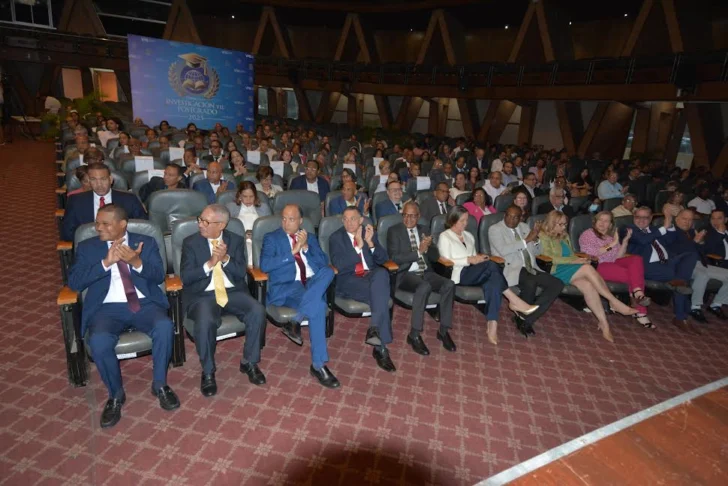 UASD reconoce a investigadores, coordinadores y profesores de postgrado