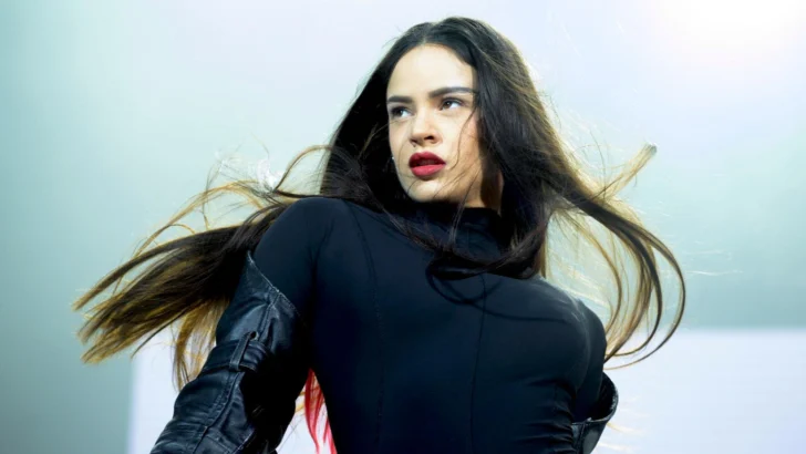 'Radical y fascinante': ¿es 'Lux', de Rosalía, el mejor álbum del año?