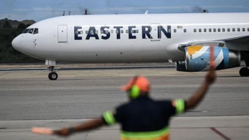 Trump declara el cierre total del espacio aéreo de Venezuela y el gobierno de Caracas califica la medida de 'amenaza colonialista' Trump declara el cierre total del espacio aéreo de Venezuela y el gobierno de Caracas califica la medida de 'amenaza colonialista'