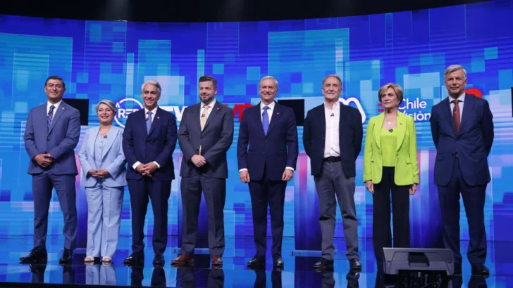 Seguridad y agenda social polarizan el último debate entre los candidatos presidenciales de Chile