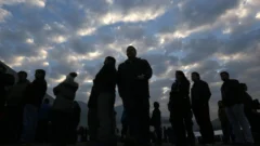 Los países desarrollados contratan cada vez más a médicos extranjeros