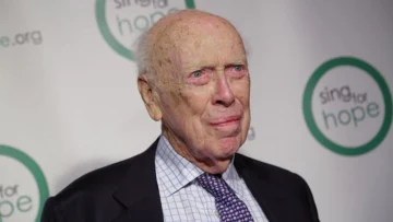 Muere James Watson, el premio Nobel despojado de sus títulos por reiterar que los negros son menos inteligentes que los blancos por sus genes Muere James Watson, el premio Nobel despojado de sus títulos por reiterar que los negros son menos inteligentes que los blancos por sus genes