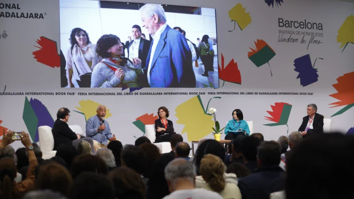 La FIL de Guadalajara dice adiós a Mario Vargas Llosa, La FIL de Guadalajara dice adiós a Mario Vargas Llosa,