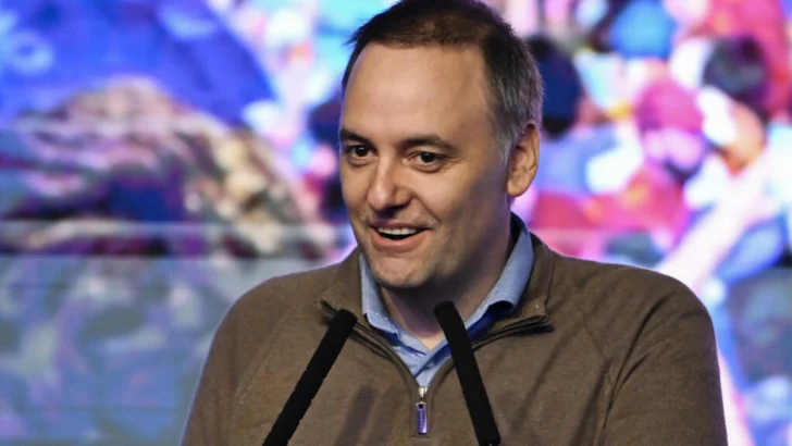 Milei designa a su vocero como jefe de ministros para 'renovar el diálogo'