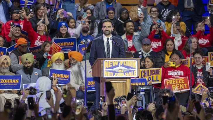 Empleados de bodegas latinos apoyan a Mamdani como próximo alcalde de Nueva York Empleados de bodegas latinos apoyan a Mamdani como próximo alcalde de Nueva York