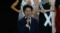 Quién es Nawat Itsaragrisil, el director de Miss Universo Tailandia en el centro de la polémica por la 
