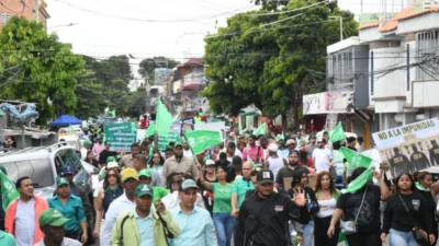 Fuerza del Pueblo realiza multitudinaria manifestación contra el Gobierno