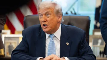 3 preguntas para entender qué pasa ahora con los archivos de Epstein luego de que Trump firmara una ley para liberarlos