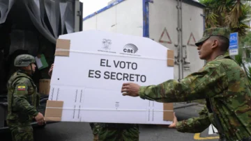 Ecuador: a las urnas para decidir sobre bases militares extranjeras y nueva Constitución Ecuador: a las urnas para decidir sobre bases militares extranjeras y nueva Constitución