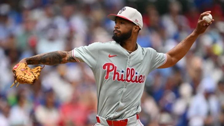 Christopher Sánchez encabeza nominados al premio Lanzador Dominicano del Año