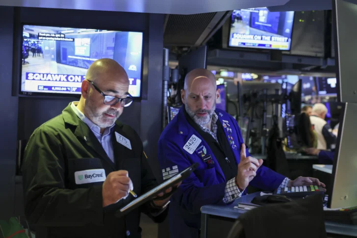 Wall Street cerró en verde este lunes impulsadas por Alphabet