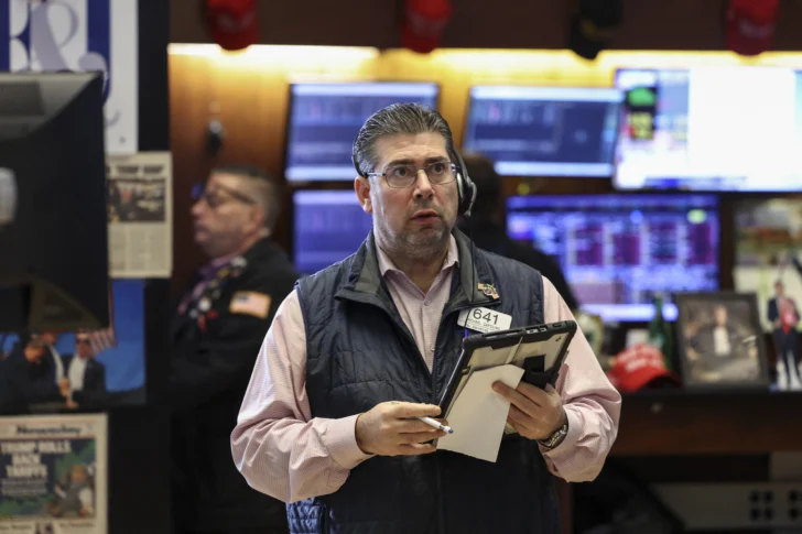 Wall Street cierra en verde con esperanzas de un recorte de tasas de la Fed