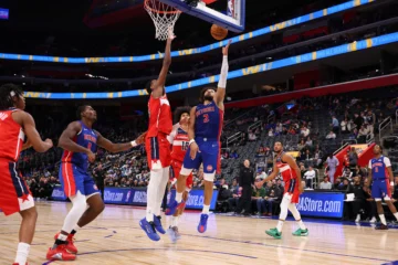 Pistons igualan la mejor racha de su historia y Doncic, LeBron y Reaves reinan en el derbi Pistons igualan la mejor racha de su historia y Doncic, LeBron y Reaves reinan en el derbi