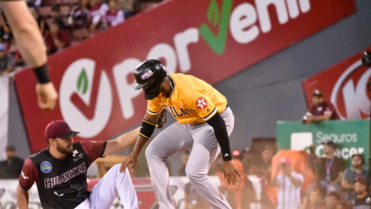 Águilas mantienen vuelo y suman siete victorias seguidas Águilas mantienen vuelo y suman siete victorias seguidas