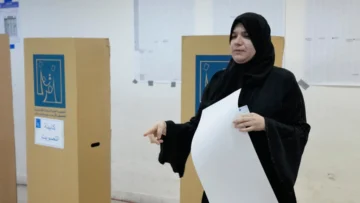 Los iraquíes acuden a las urnas en unas elecciones bajo la lupa de Estados Unidos e Irán Los iraquíes acuden a las urnas en unas elecciones bajo la lupa de Estados Unidos e Irán