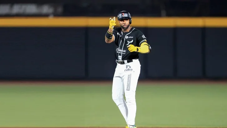 Los Rodríguez batean de jonrón y las Águilas dominan a los Leones Los Rodríguez batean de jonrón y las Águilas dominan a los Leones