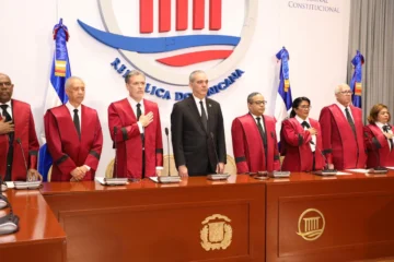 Abinader asiste a audiencia solemne por 181 aniversario de la Constitución dominicana Abinader asiste a audiencia solemne por 181 aniversario de la Constitución dominicana
