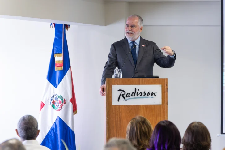 Superintendente de Bancos destaca tecnología puede ser aliada en la protección de los usuarios financieros