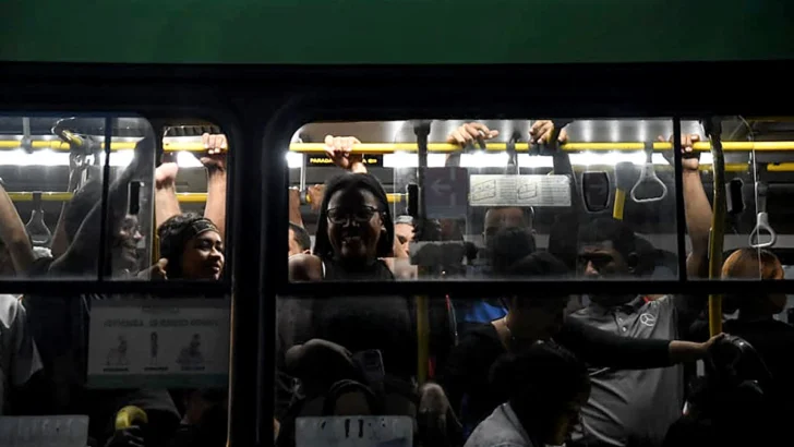 Autoridades sector eléctrico informan restablecimiento del sistema de generación nacional Autoridades sector eléctrico informan restablecimiento del sistema de generación nacional