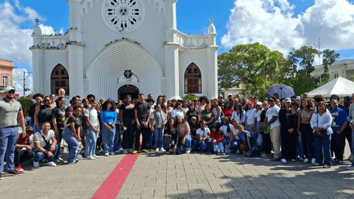 Éxito total en recorrido arquitectónico y necroturístico de la Sultana del Este