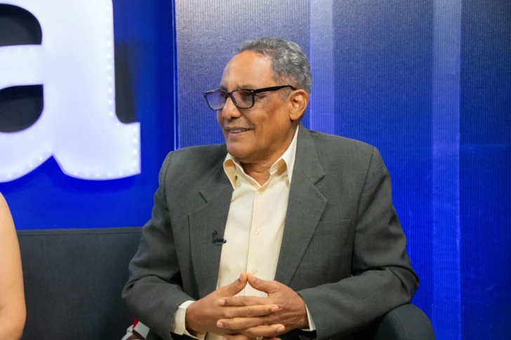 García Molina defiende la UASD y está dispuesto a debatir con Aristy Escuder