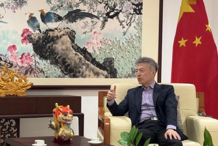 Embajador Chen Luning: avanzan gestiones para la reapertura de tiendas de chinos en el país