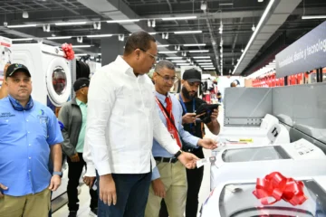 Comisión Proconsumidor realiza inspección por ofertas Viernes Negro en Santiago