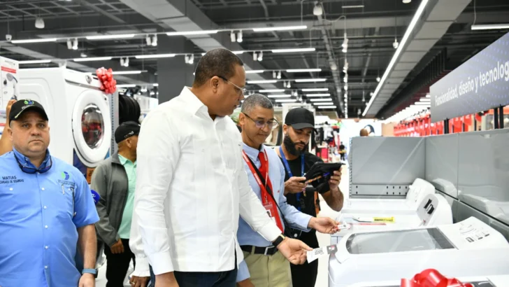 Comisión Proconsumidor realiza inspección por ofertas Viernes Negro en Santiago