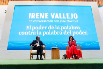 Irene Vallejo defiende la lectura del libro impreso