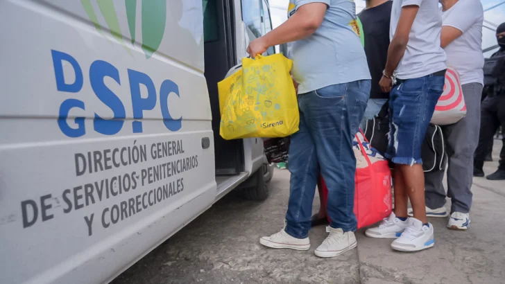 Inicia histórico traslado de privados de libertad de La Victoria hacia el CCR-Las Parras