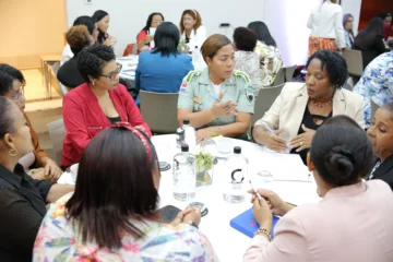 Defensor del Pueblo promueve buenas prácticas en materia de género Defensor del Pueblo promueve buenas prácticas en materia de género