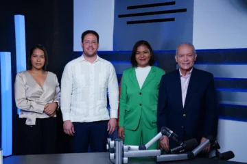 Déficit habitacional en RD asciende a 1.4 millones de viviendas, asegura Carlos Bonilla Déficit habitacional en RD asciende a 1.4 millones de viviendas, asegura Carlos Bonilla