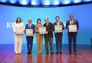  Dharuelly D´Aza, Ricardo de los Santos, Raquel Peña, Felipe Vicini, Roberto Salcedo, Carlos Gómez