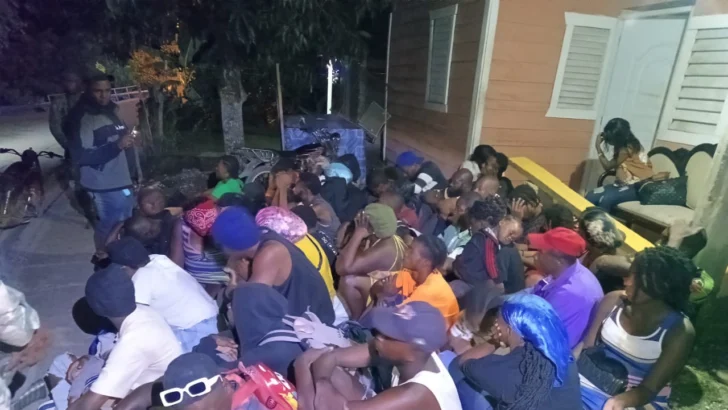 El ejército detiene a 81 personas indocumentadas y confiscó 13 pasaportes en la zona fronteriza