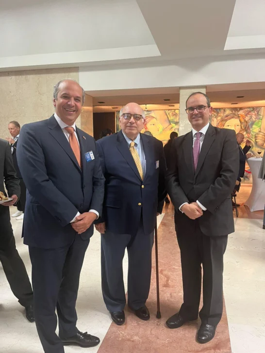  El embajador José Blanco, José Báez Guerrero y Alfredo Martínez Serrano, embajador de España en Canadá.