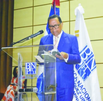  El novelista Rafael Peralta Romero director de la Biblioteca Nacional Pedro Henríquez Ureña