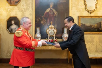 Embajador Víctor Suárez Díaz presenta cartas credenciales ante la Soberana Orden de Malta