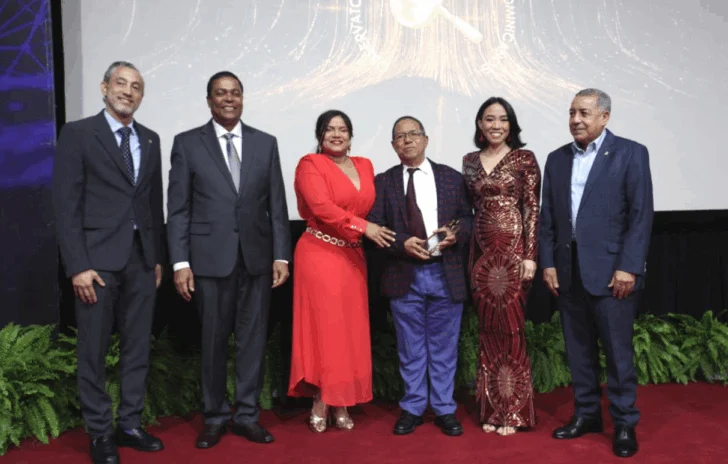 Observatorio de Medios Digitales entrega Premio Nacional de Periodismo Digital 2025 y consagra trayectoria de Cheo Tejada