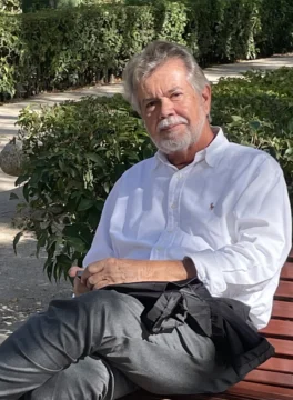  Escritor puertorriqueño José Luis Vega.