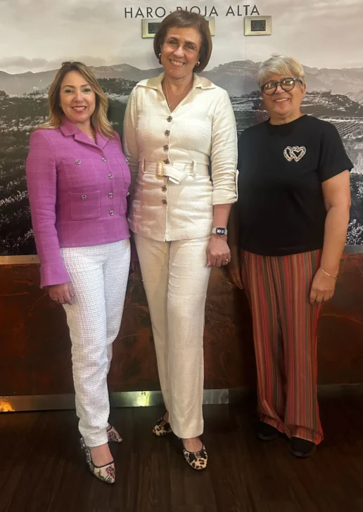 Foto-1-2025-11-27-at-20.32.23-516x728